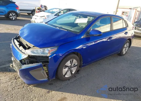 2019 Hyundai Ioniq Hybrid Blue z USA, uszkodzony, nr VIN KMHC65LC7KU113837